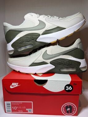 Nike Air Max Excee Men’s Low-Top Sneakers in Light Grey and Olive